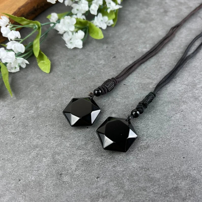 Natural Black Obsidian Stone Pendant Healing Fashion Amulet Unisex Necklace Gift