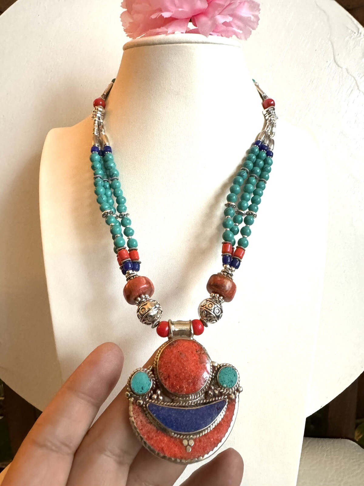 Stunning multi strand tribal theme handcrafted inlay stone pendant necklace 19”