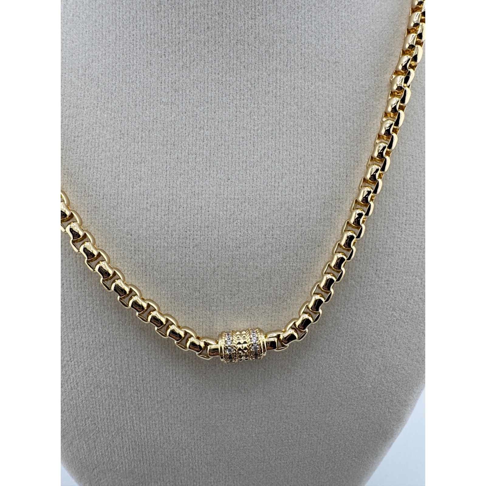 14 K Plated Gold Round Box Chain Necklace Pave Crystal Barrel Bead 18 Inch