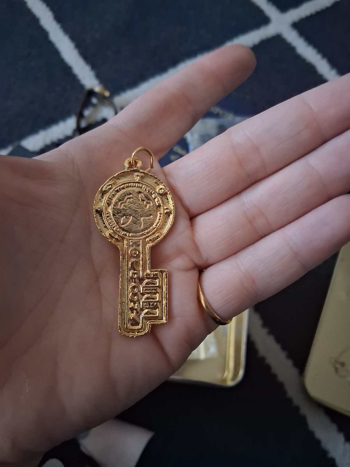 Gold Metal Key-Shaped Charm Pendant, No Stone, Signs & Symbols Theme