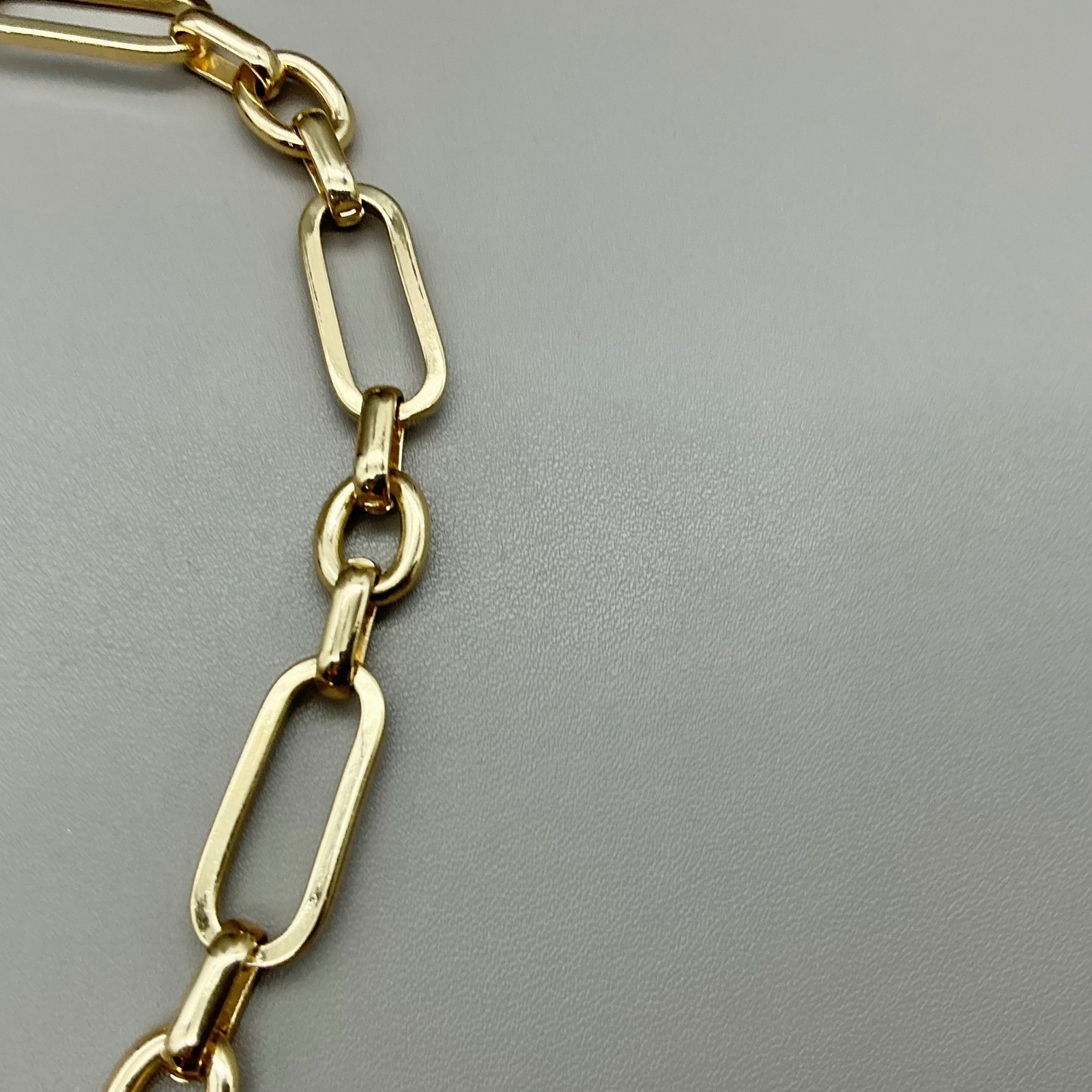 Gold Tone Heart Pendant Paperclip Chain Toggle Necklace Rhinestone 18-20in