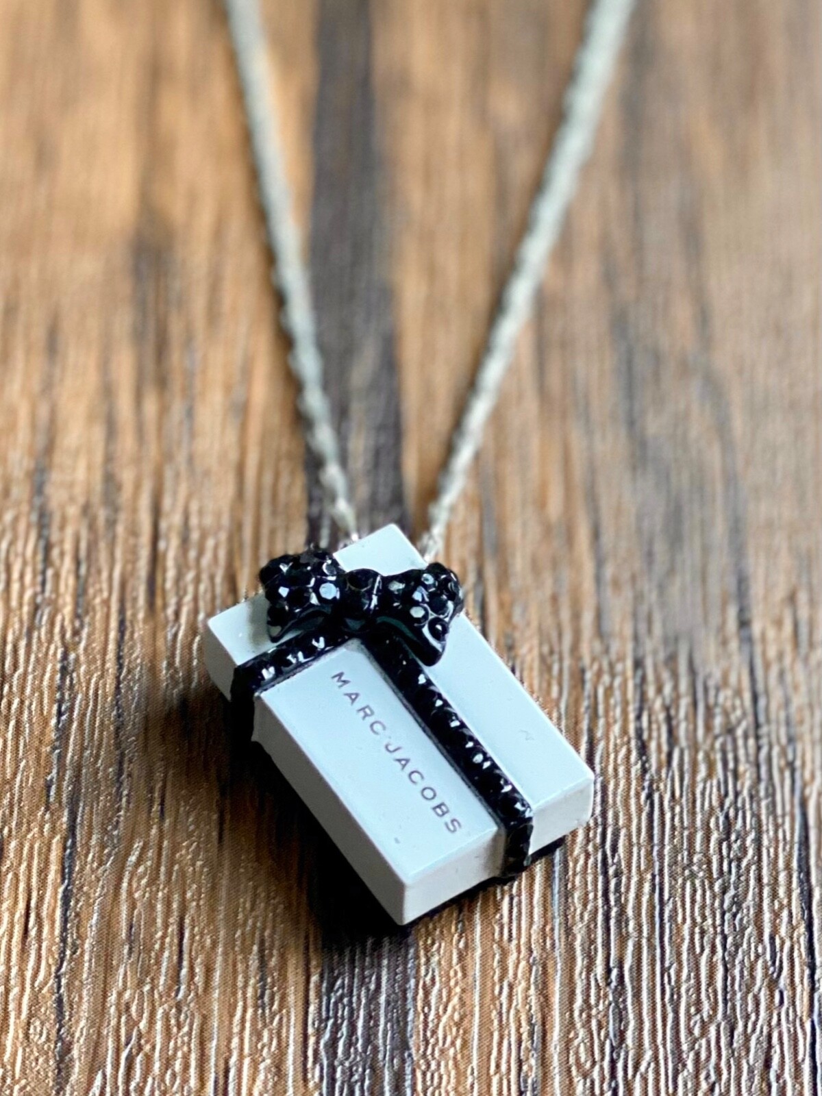 Marc Jacobs Gift Box Necklace – NEW. Beautiful gift