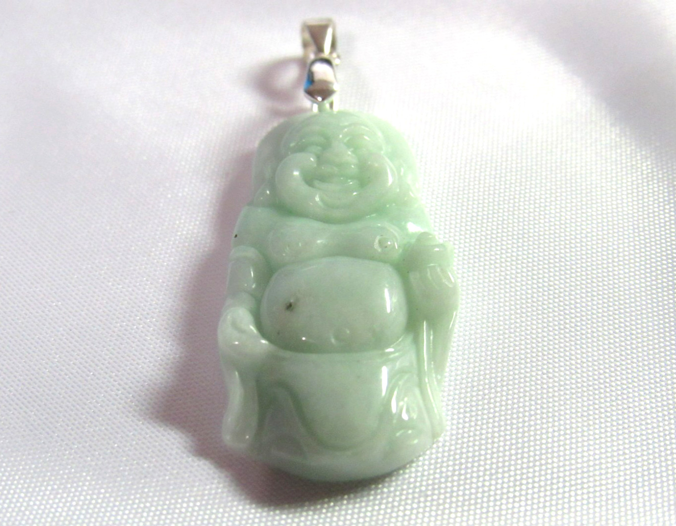 NATURAL GREEN JADE CHINESE FENG SHUI HAPPY BUDDHA Pendant 925 Silver 32mm x 16mm