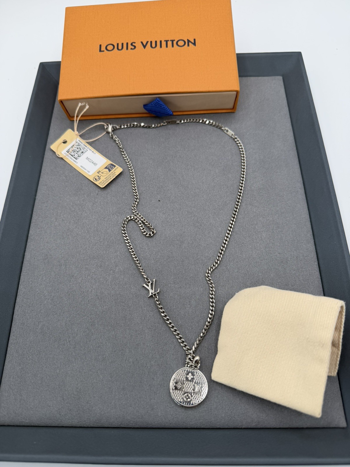 Damier Staples Pendant – Louis Vuitton – 21.7 inches – With Tags, Box.