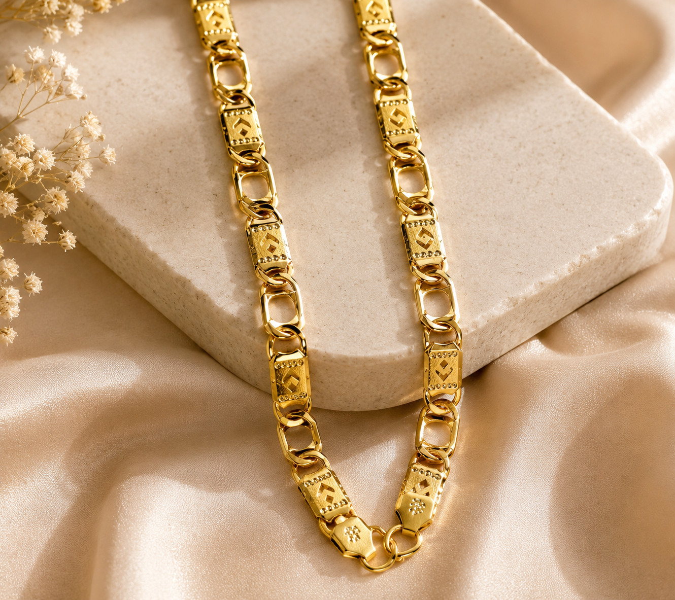 22kt Yellow Gold Plated Cuban Curb Chain Necklace 22 Inches for Men