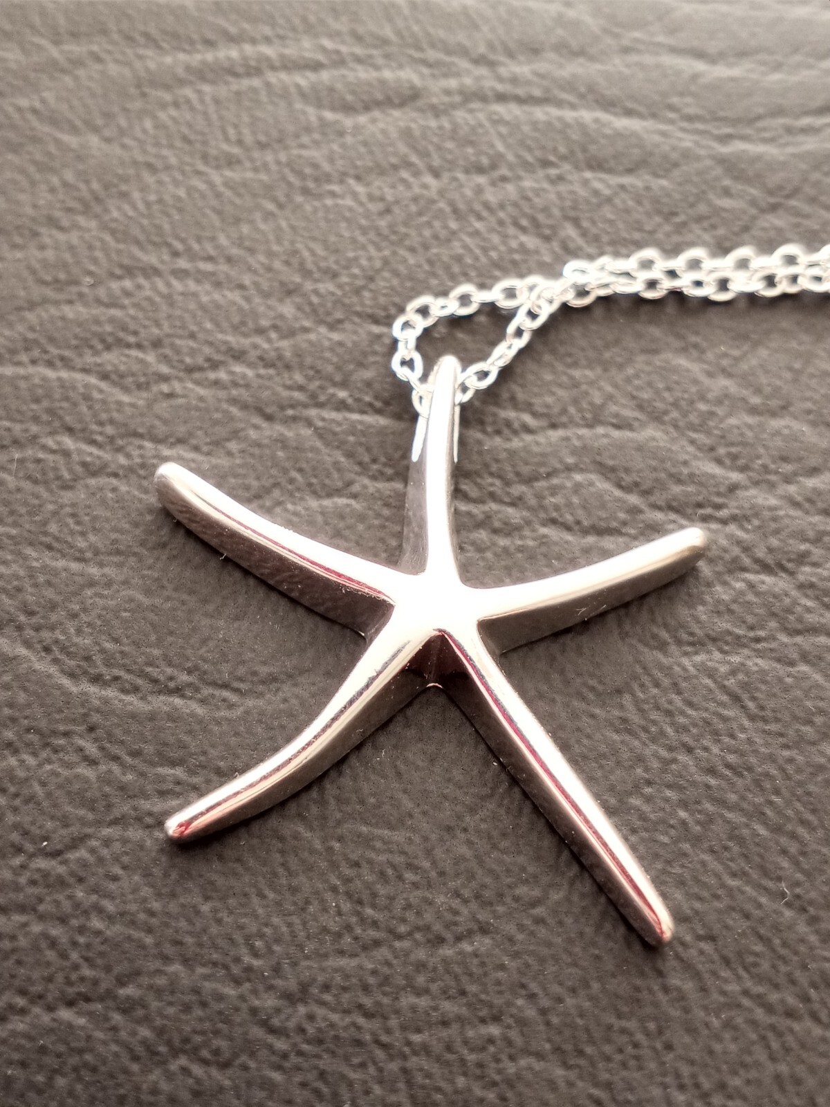 BEAUTIFUL NEW STARFISH NECKLACE 925 SILVER PLATED ON 18″ SILVER CHAIN (style#26)