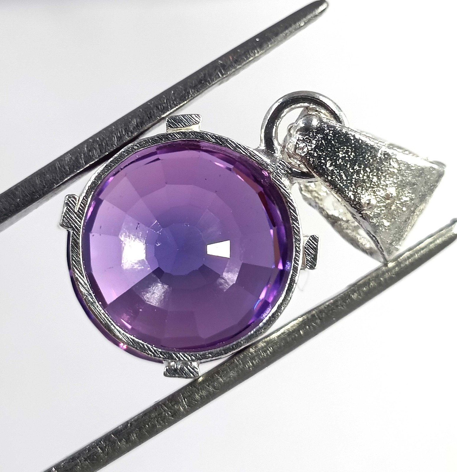 Natural 26 Ct Purple Alexandrite Round Cut EGL 925 Silver Pendant Certified 6AHN