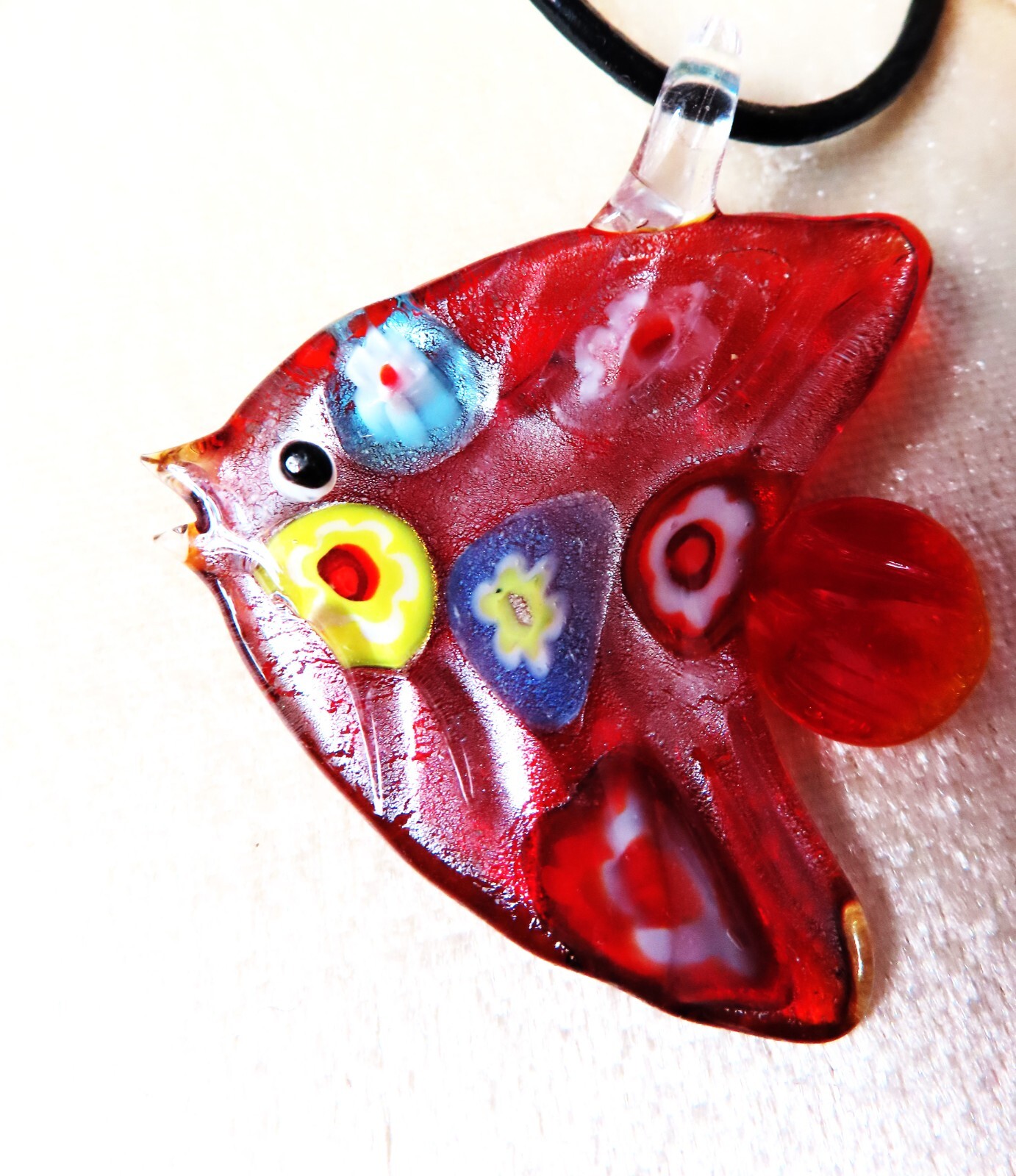Lampwork Fish Necklaces – Mixed Colors, 43~46mmx49~55mm, hole: 6~7mm