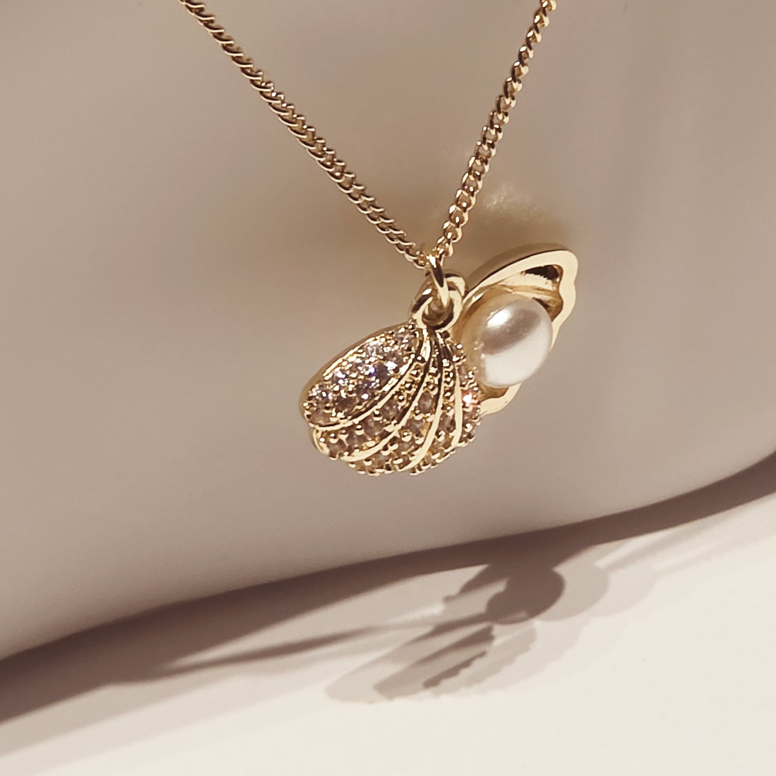 Seashell with Pearl Single Layer Necklace