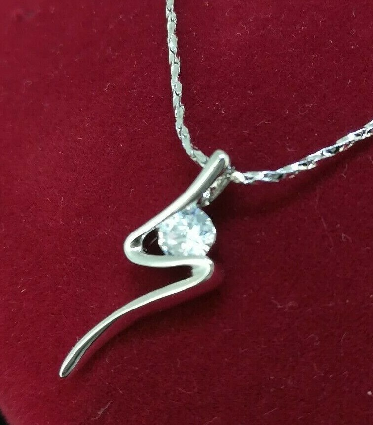 Chic 18k White Gold Filled GF Crystal Pendant Necklace N-A836 Woman Gift Wedding