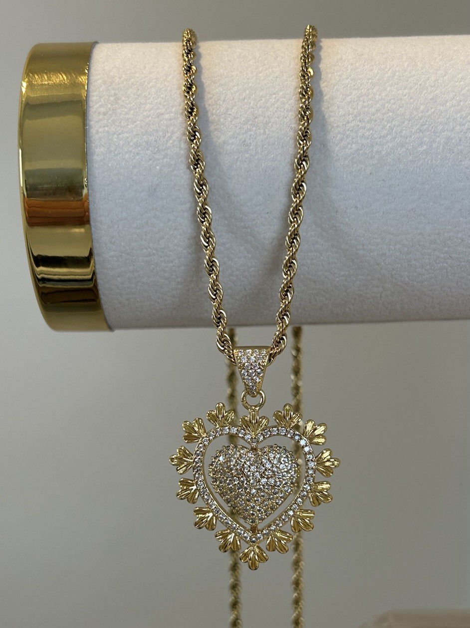 Large 9K Vintage CZ Heart Pendant Necklace 50cm Rope Chain 9ct Gold Filled