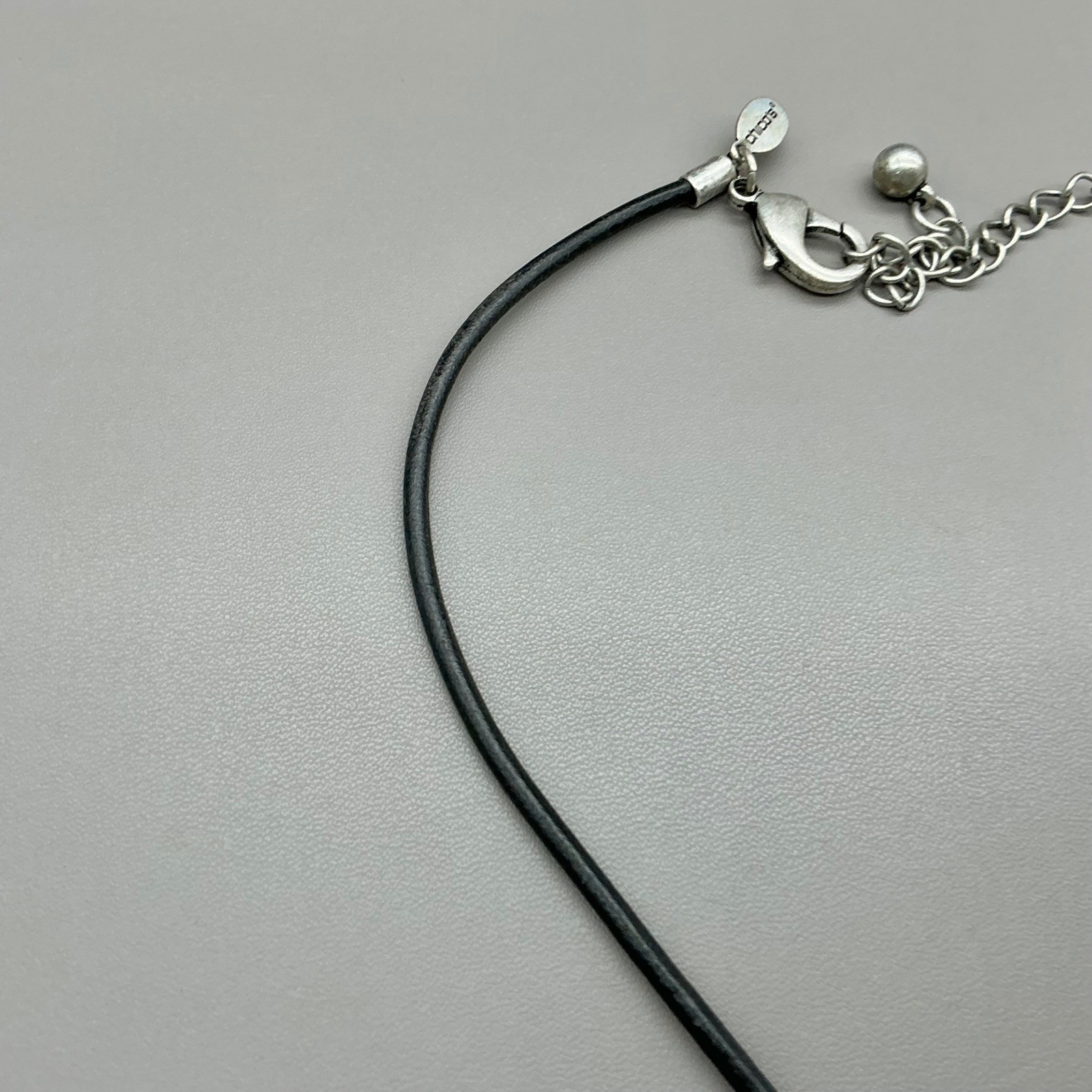Chico’s Necklace Women Silver Tone Gold Tone Mixed Metal Pendant Cord 16-18 In