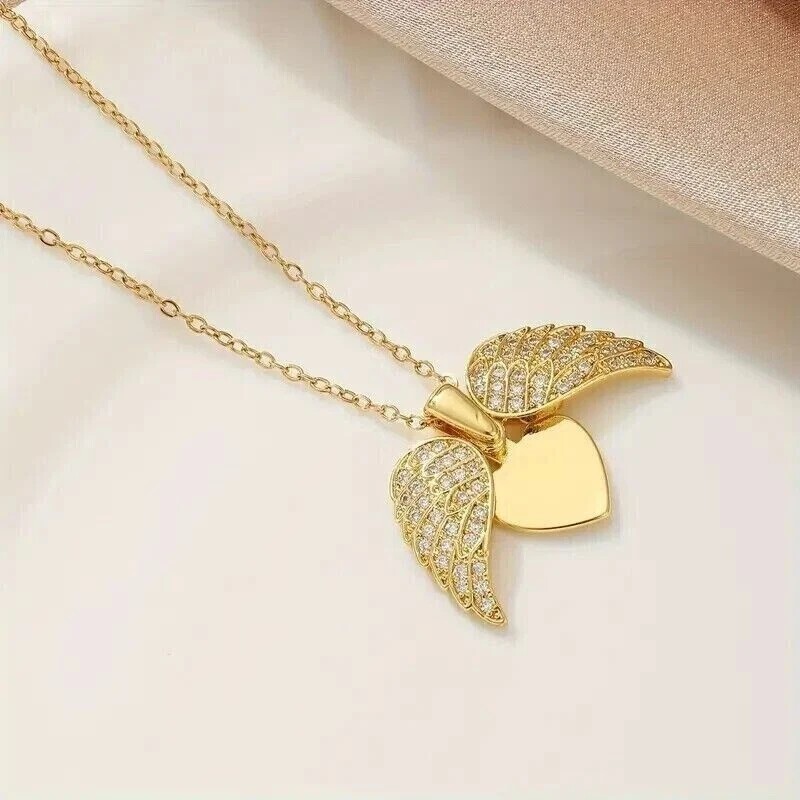 Round Cut Simulated Diamond Women’s Heart Wing Pendant In 14K Yellow Gold Plated