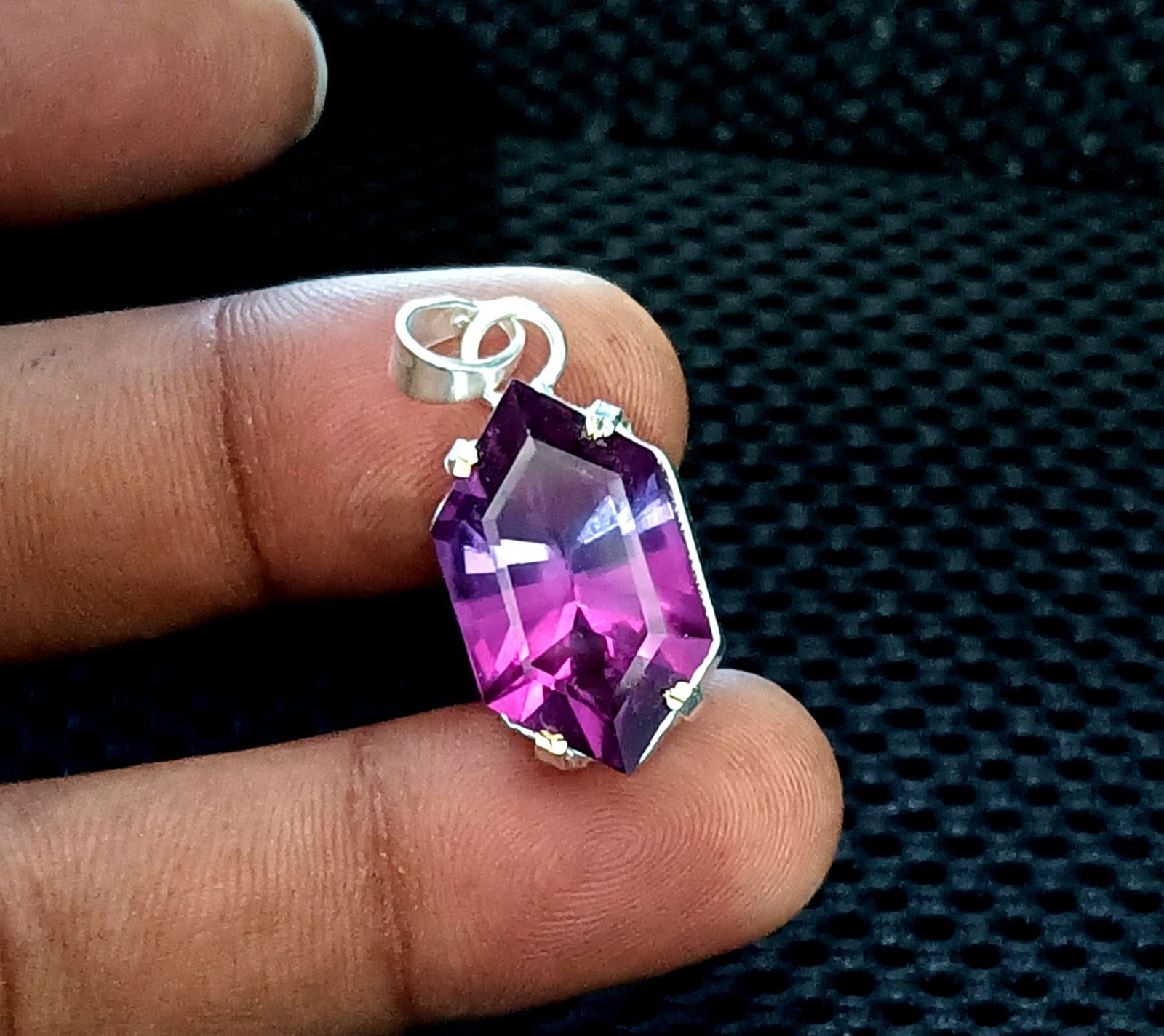 Natural 29.20 CT Color Change Alexandrite Certified Gemstone Pendant 925 Silver