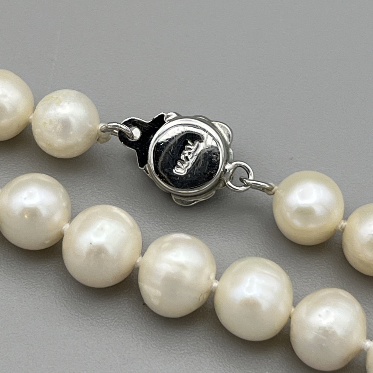 Real Cultured Pearl Necklace 46cm Knotted Silver Tone Floral Clasp