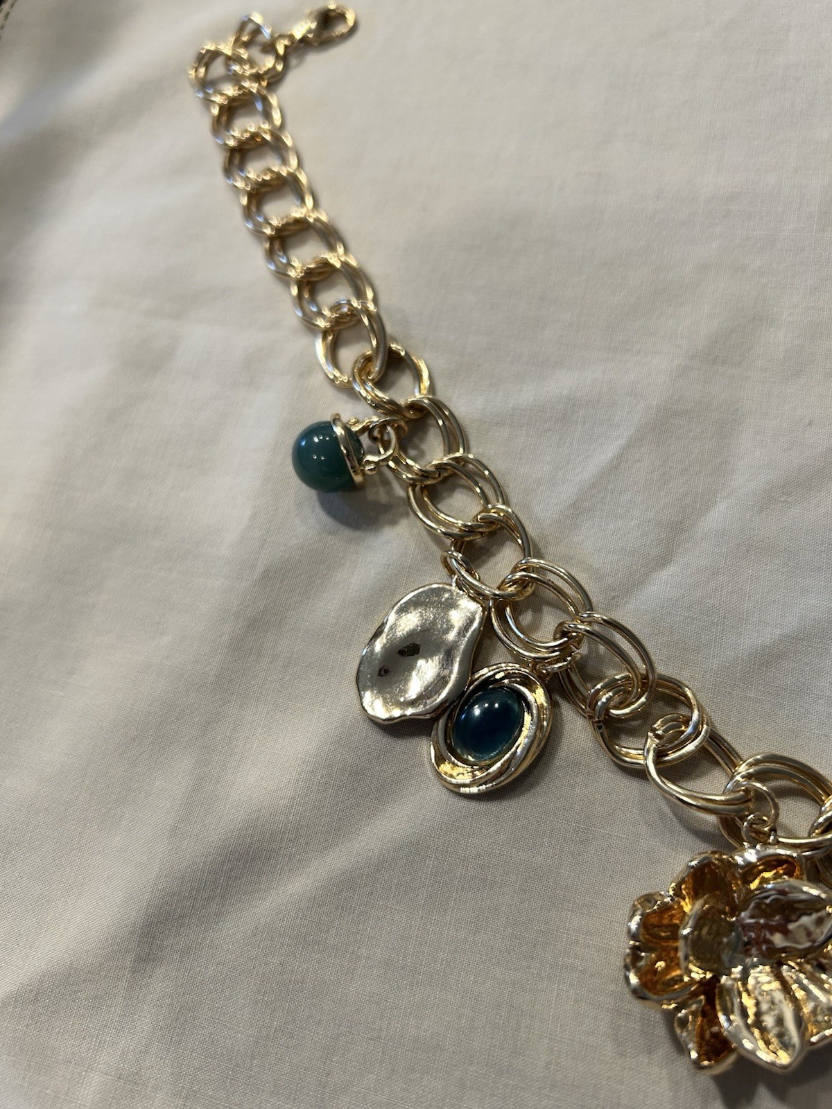 Time and Tru Gold Tone Oval Link Chain Charm Necklace w/ Mixed Charms