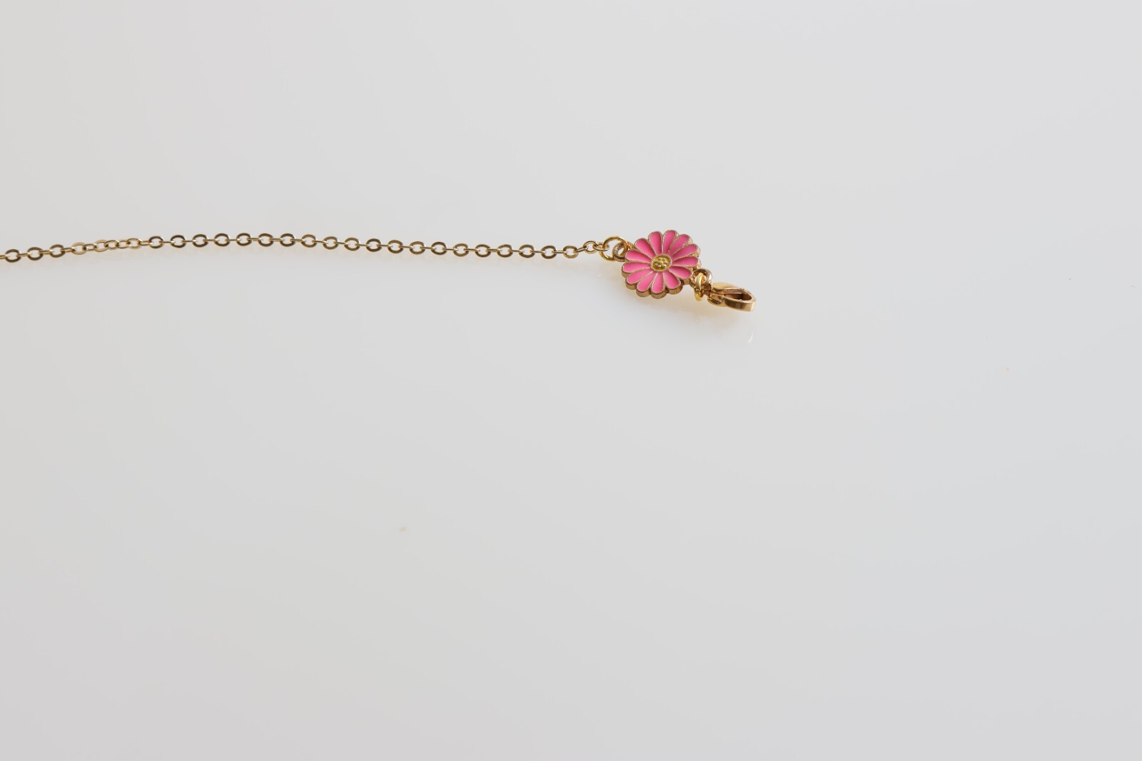 Cadena De Acero Inoxidable Chapada En Oro 18k Espiral Mariposa Margarita