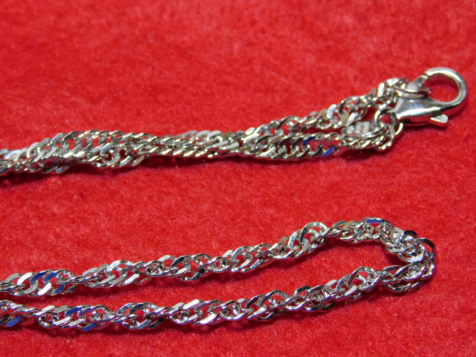 Very Nice 15″ Chain Style Necklace Stamped “Bronze Milor, Italy” in VG Cond.