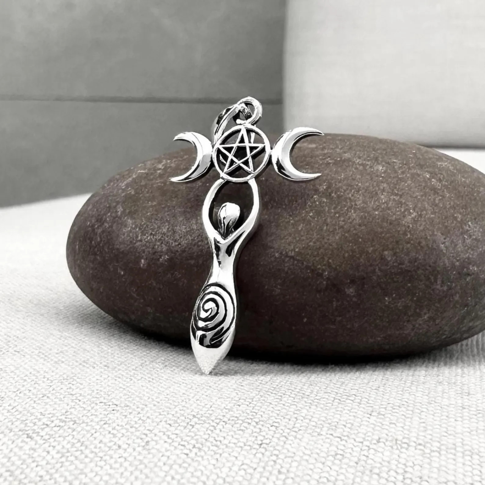 Handcrafted 925 Sterling Silver Triple Moon Goddess Luna Deity Pendant/Necklace