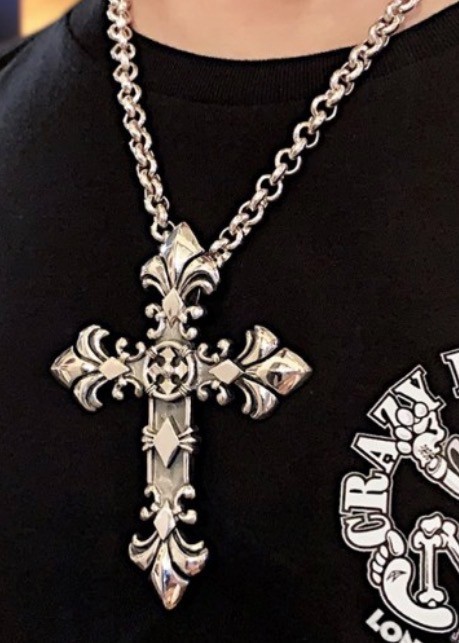 CRAZY PIG DESIGNS X large Classic Cross Pendant New w/Box RARE!!