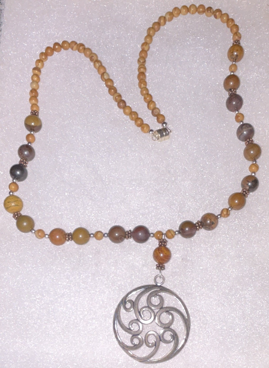 HandmadeBeaded Stone Necklace Round Swirl Circle Charm Pendant Brown/Gray/Silver