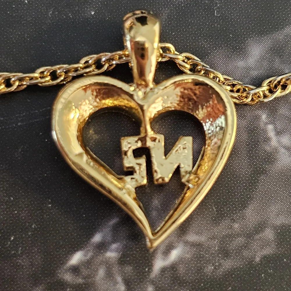 Gold Tone Metal Clear Colorless Stones Heart Pendant Necklace 14.75″ – 16.75″