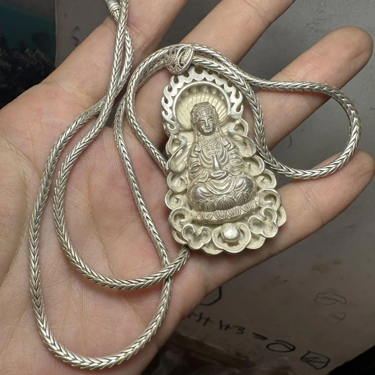 1Pc Collection of Tibetan Silver Carved Hollow Guanyin Pendant Necklace