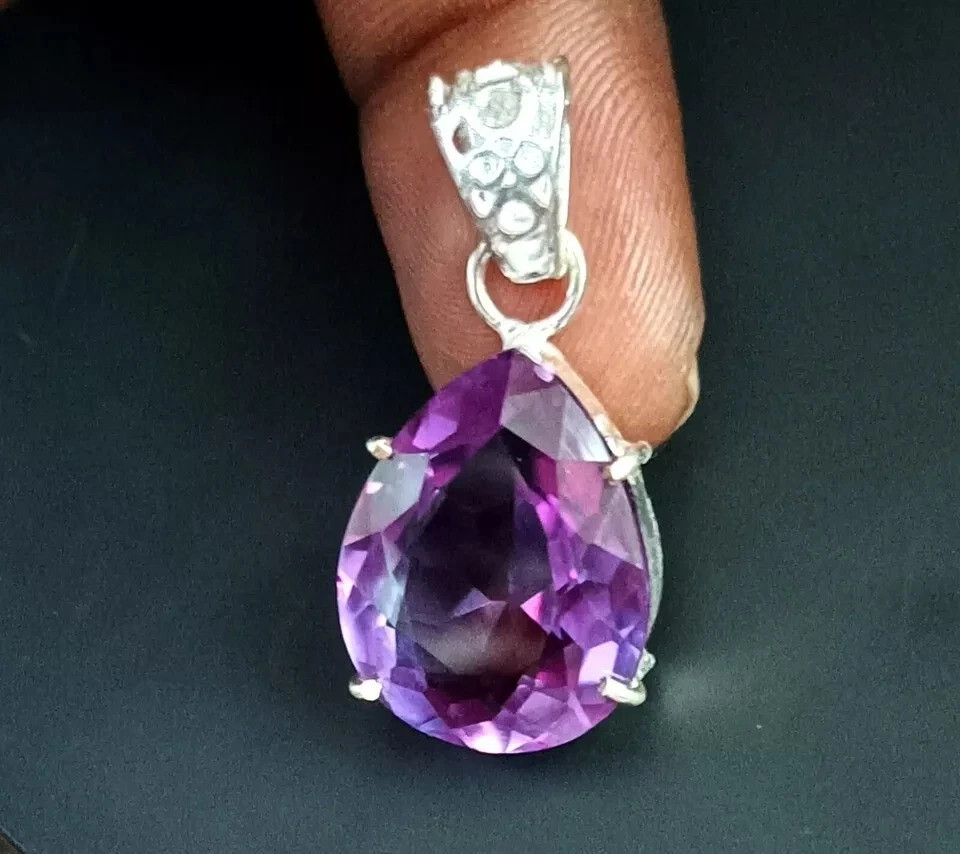 Natural 28.55 CT Color Change Alexandrite Certified Gemstone Pendant 925 Silver