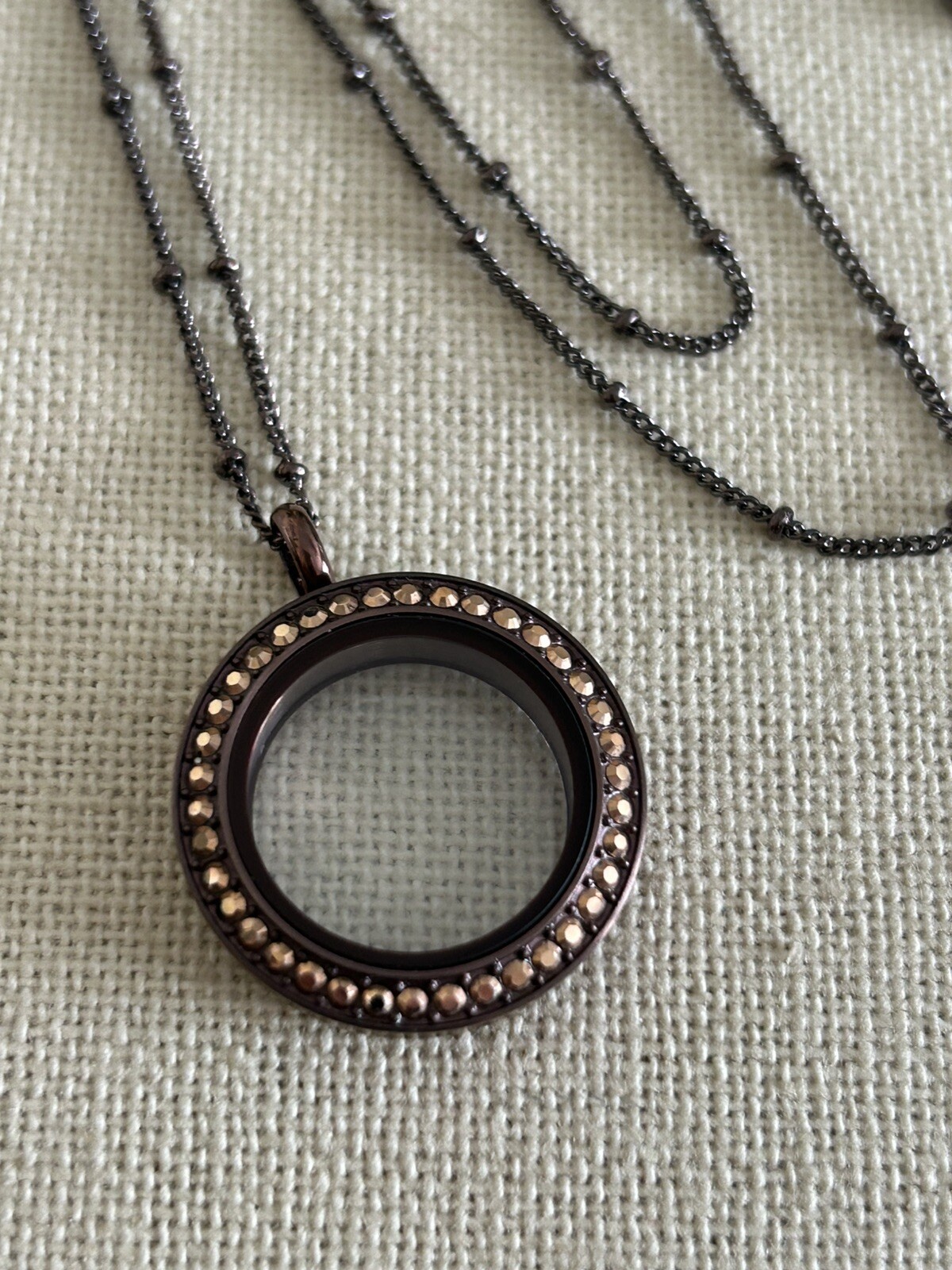 Origami Owl Medium Chocolate w/Metallic Crystals Twist Locket & Chain Set “New”