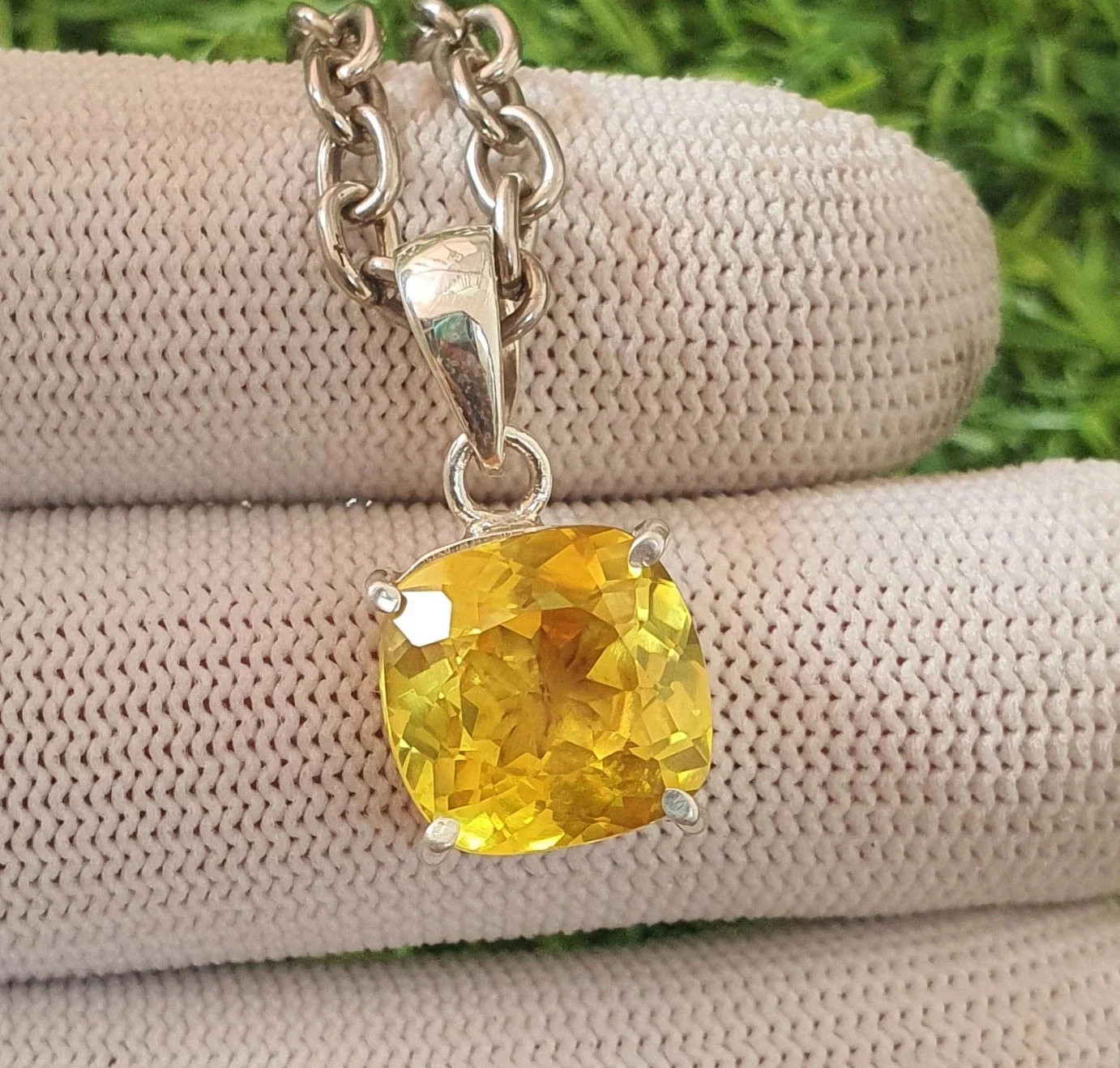 Natural 21.95 Ct Cushion Yellow Sapphire 925 Silver Pendant Gems GIE Certified