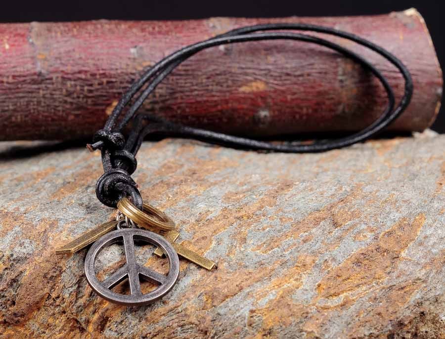 PN46 Cool Mens Surfer Beach Genuine Black Leather Choker Necklace Peace pendant