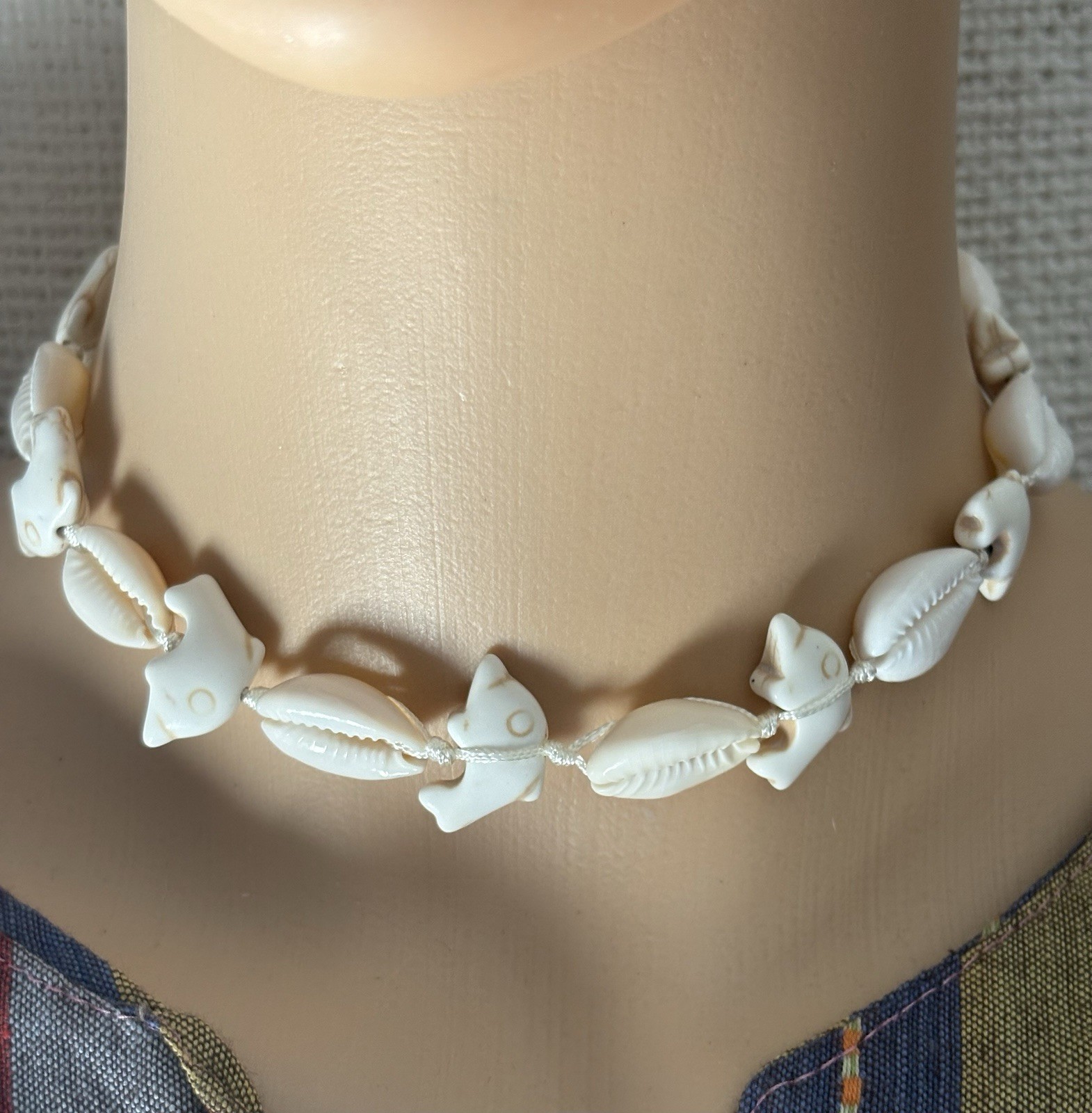 White Natural Shell Bead Choker Necklace Cord Beach Theme Adjustable Tie