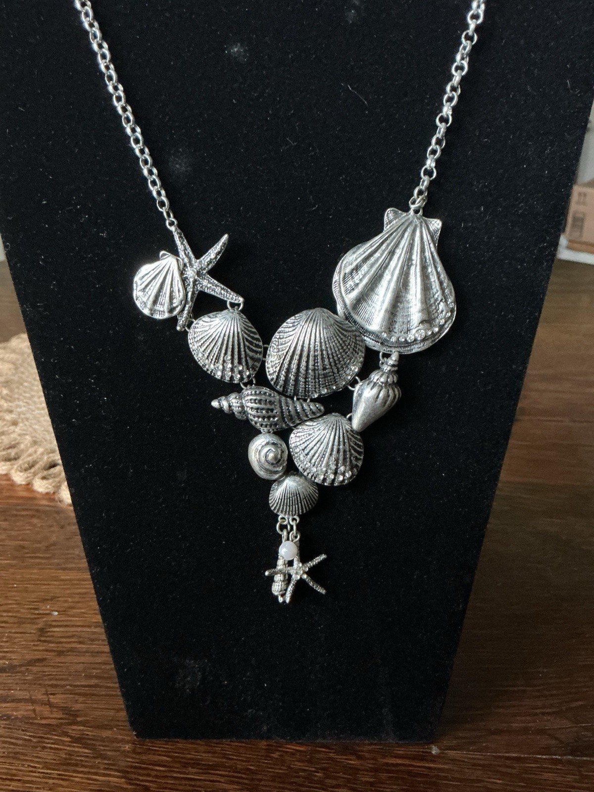 Silver Tone/Pewter Shell Costal Beach Statement Necklace 18” w/ 2” Extender