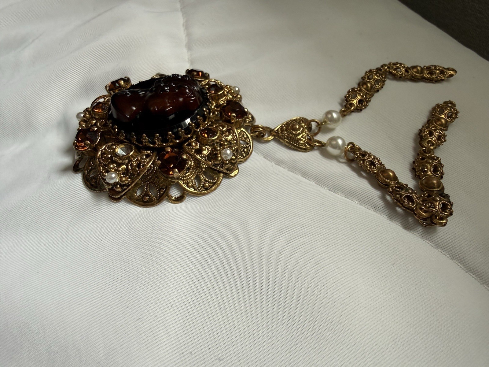 Vintage Unsigned West Germany Filigree Cameo Necklace Root Beer Glass Ornate