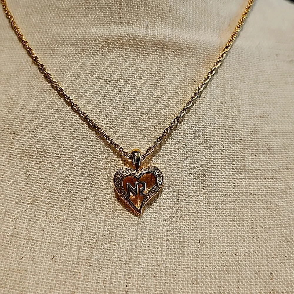 Gold Tone Metal Clear Colorless Stones Heart Pendant Necklace 14.75″ – 16.75″