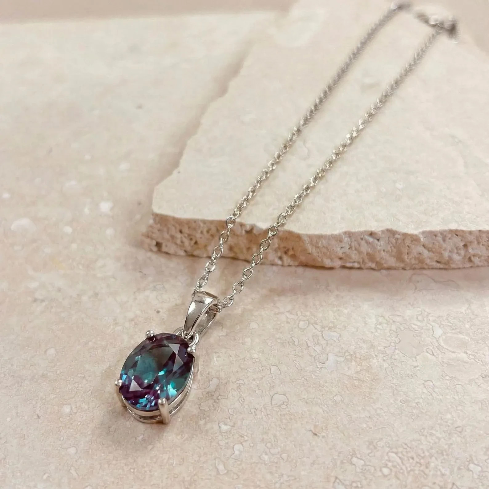 20 Ct AAA+Natural Color Change Alexandrite Certified Gemstone Pendant 925 Silver