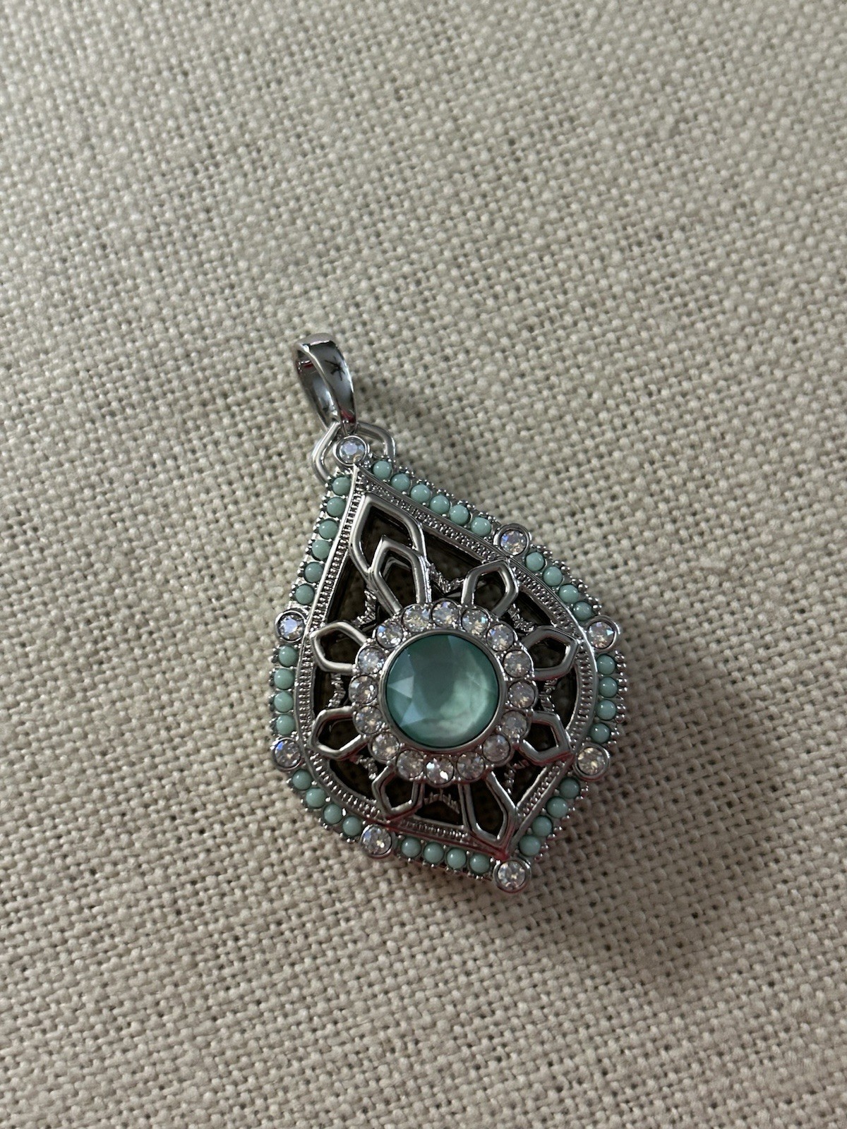 Origami Owl LK1081 Mint Green Moroccan Hinge Locket w/02 Jewelry Bag “New”