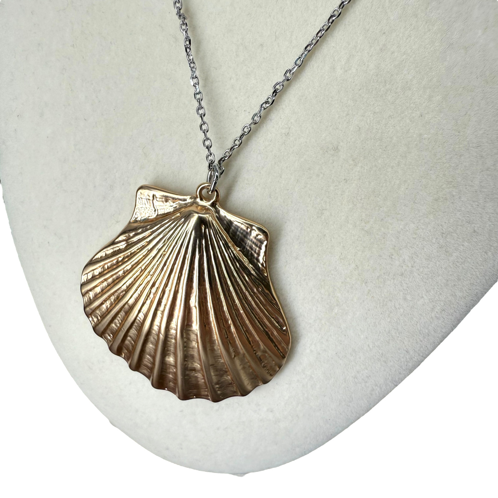 J Jill Shell Pendant Necklace Gold Scallop Beach Coastal Resort Adjustable Slide