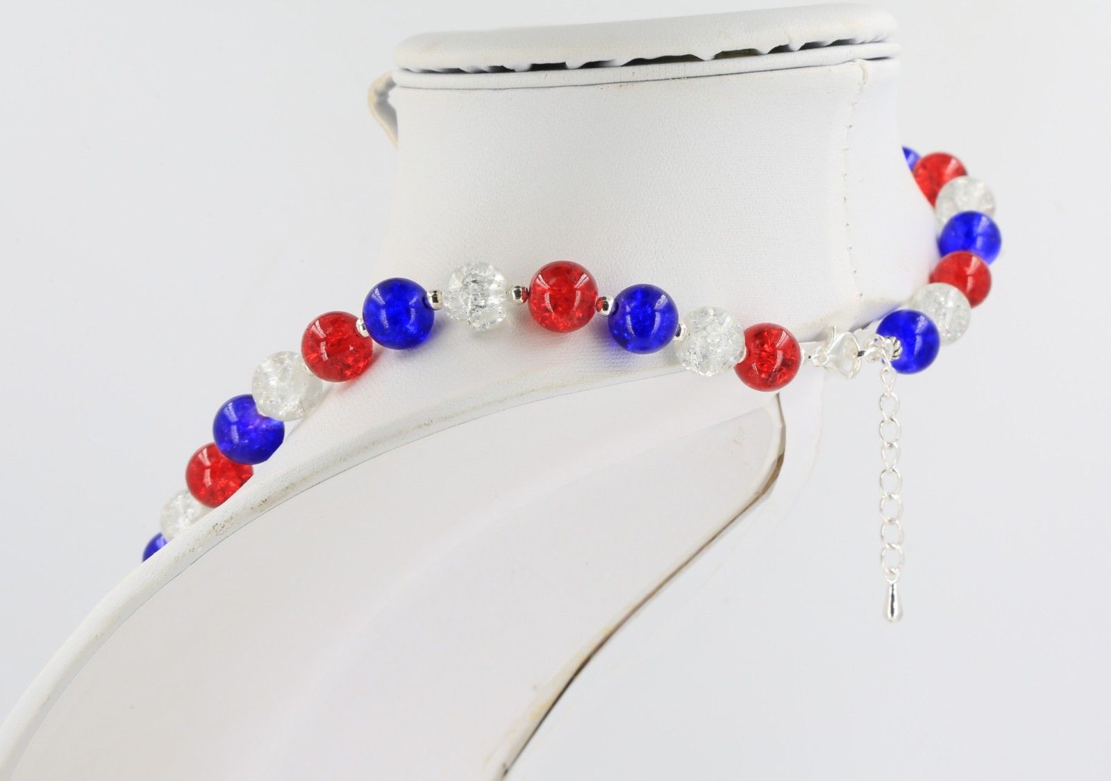 Patriotic red white blue glass crackle bead necklace Great Britain England Royal