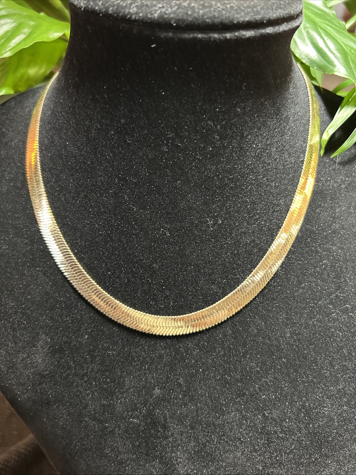 GOLD PLATED 8mm HERRINGBONE 18”Chocker Necklace Chain For Men Or Women