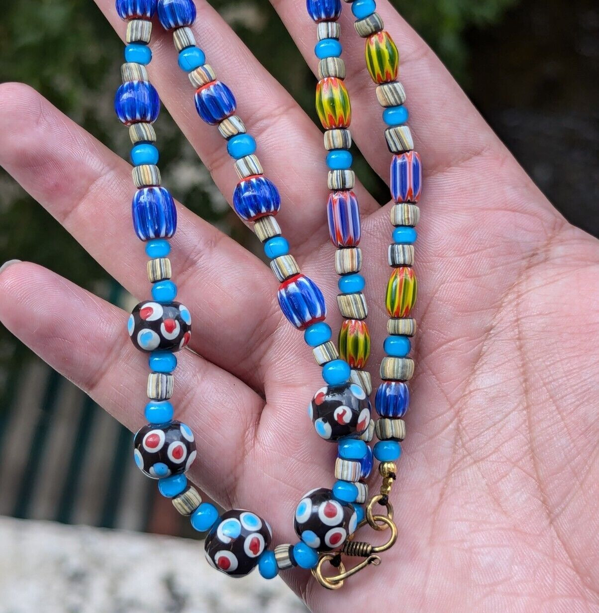 MixGlass Chevron & whiteHeart with EyesGlass Beaded Necklace