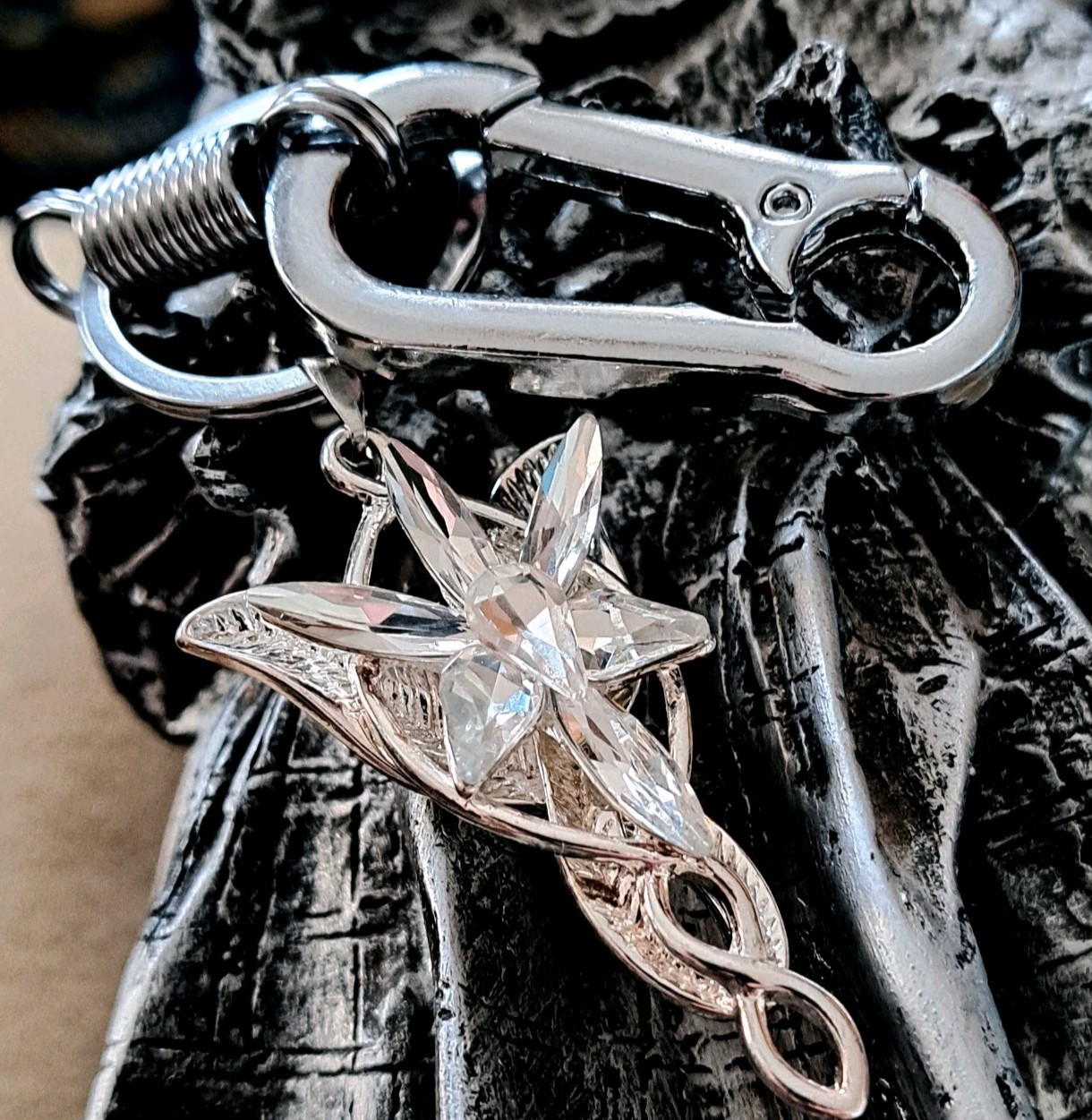 Keychain.Arwen Evenstar: silver pendant with cubic zirconia crystals”