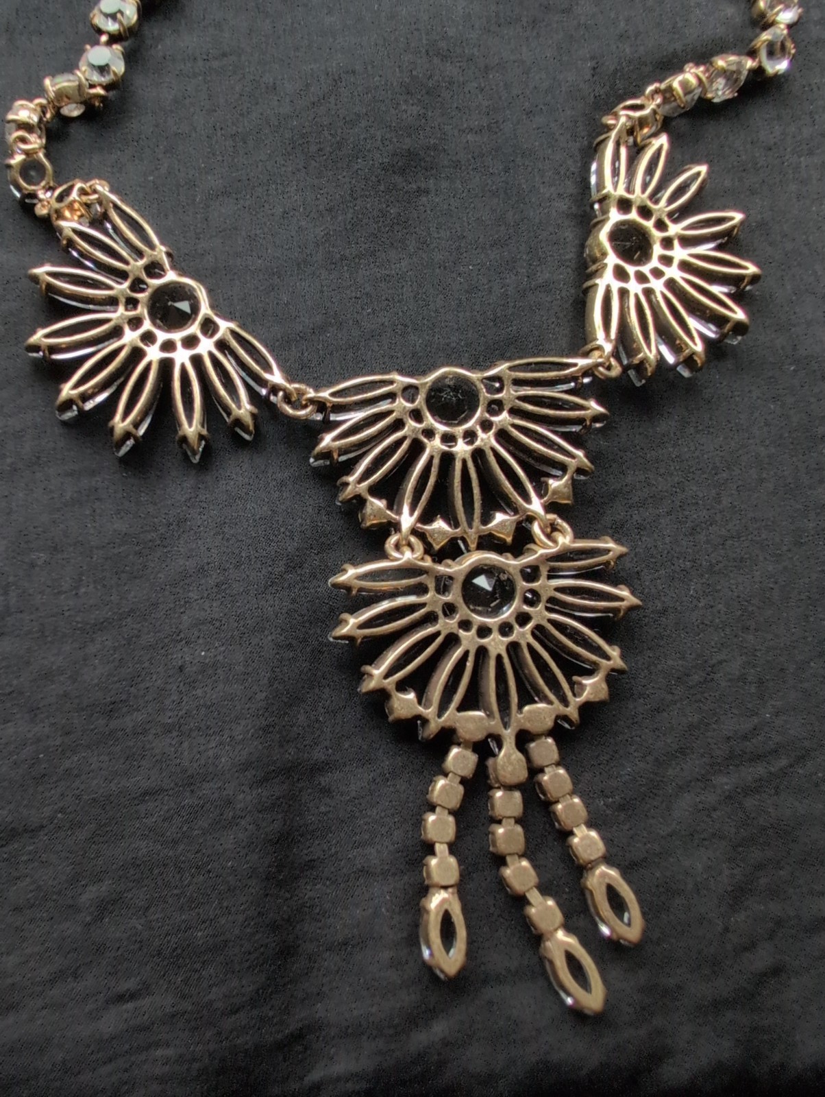 J CREW GEM FAN CLEAR CRYSTAL STATEMENT NECKLACE
