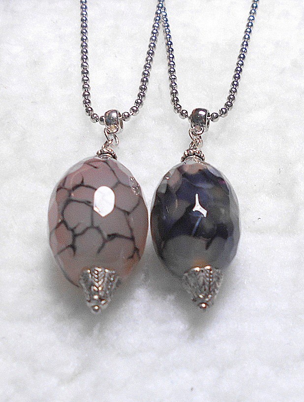 Large Agate Pendant, 18″, 46cm chain. Choose A or B