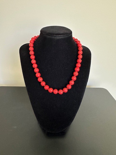 Red Turquoise Round 10mm Gemstone Beads 17″ Beautiful Bright Necklace.