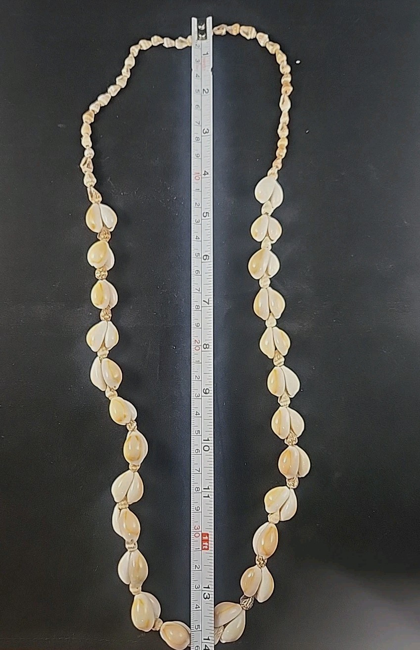 Seashell Long Necklace, Womens Ocean Necklace, Excellent condition