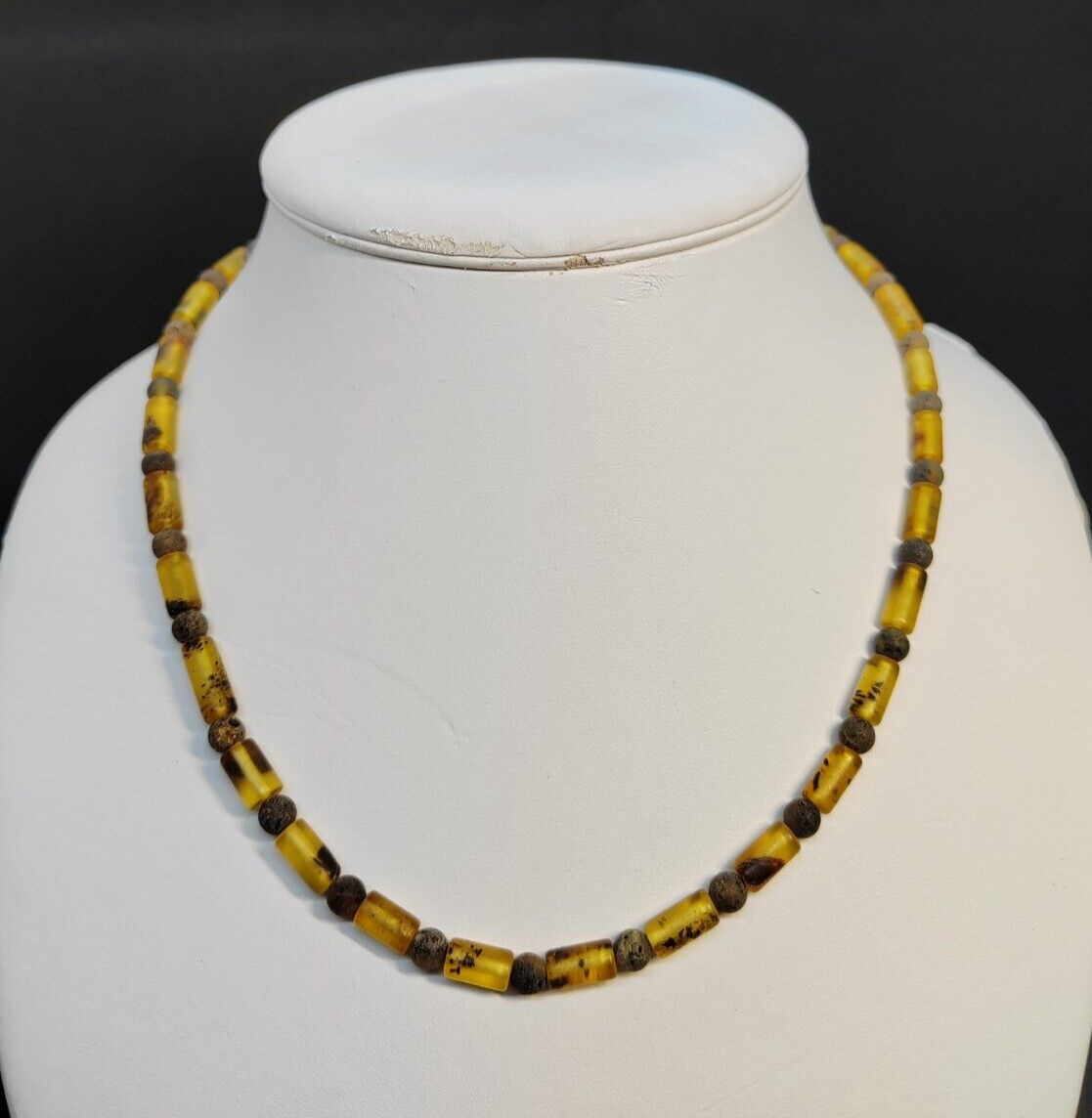 Baltic Amber Necklace for unisex adults, cilinder-round beads 45 cm