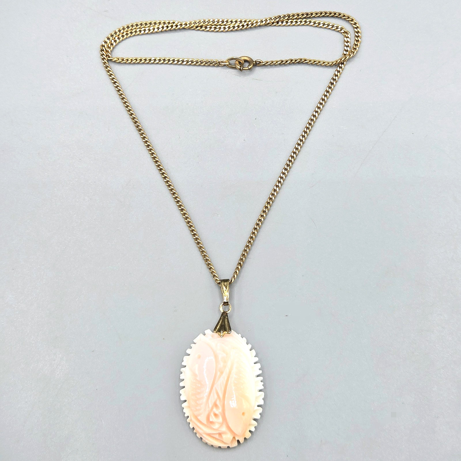 Vintage Carved Pink Conch Shell Pisces Fish Pendant 14k GF Chain Necklace 16″
