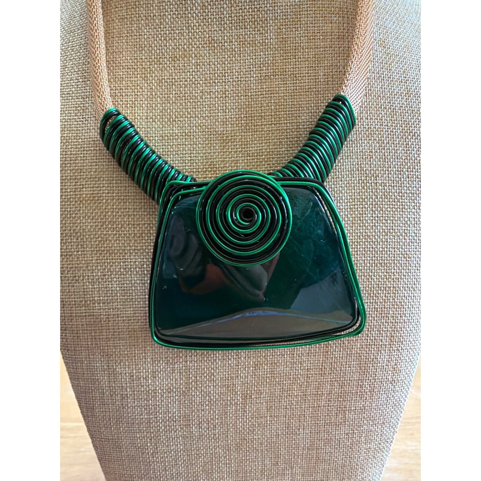 Statement Bib Necklace Emerald Green Wire Wrap Spiral Gold Mesh Chain Modern