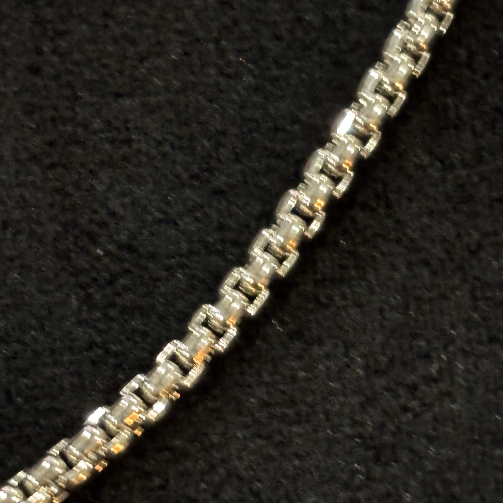 17-19” Silver Tone Box Chain Necklace 3.33mm Adjustable Stainless Steel Unisex